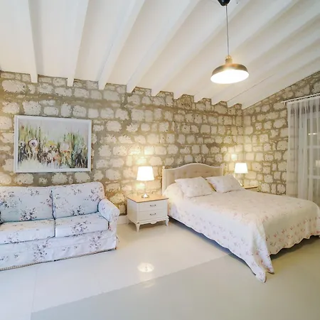 Cadde 75 Luxury - 4* Alaçatı