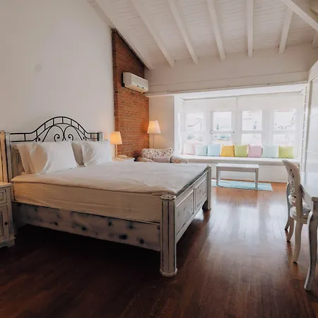 Cadde 75 Luxury - Otel Alaçatı