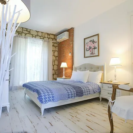 Cadde 75 Luxury - 4* Alaçatı
