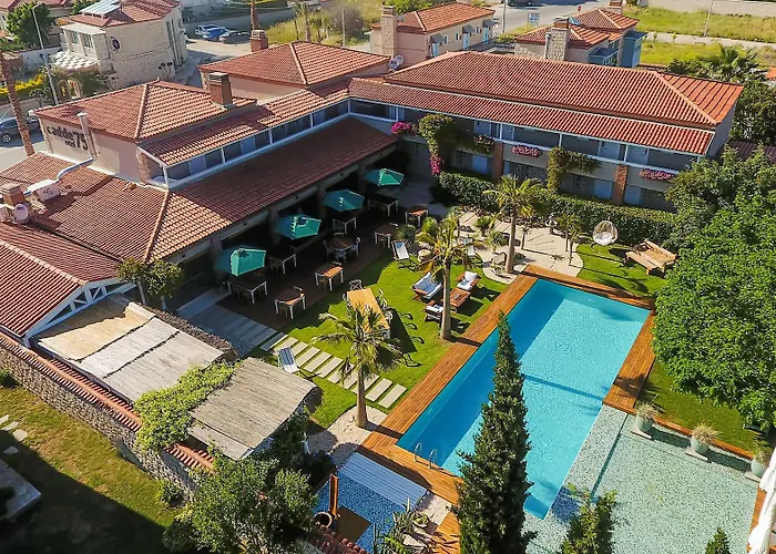 Cadde 75 Luxury - Hotell Alaçatı