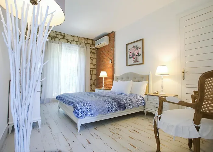 Cadde 75 Luxury - 4* Alaçatı
